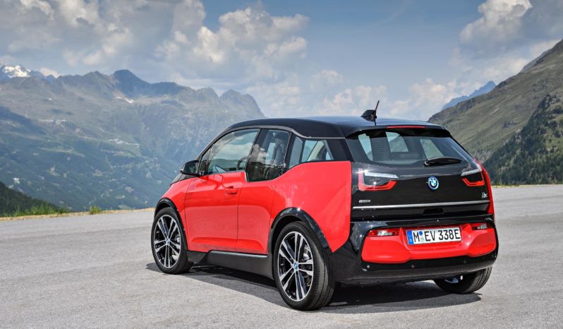BMW i3s lleno