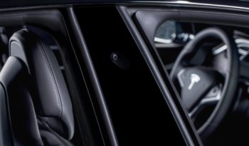 Tesla Model S lleno
