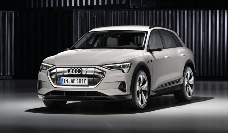 Audi e-tron lleno