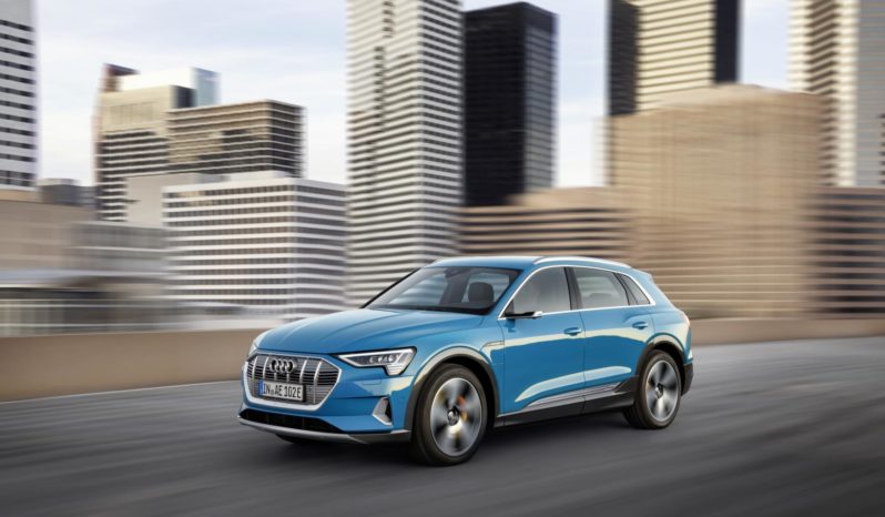 Audi e-tron lleno