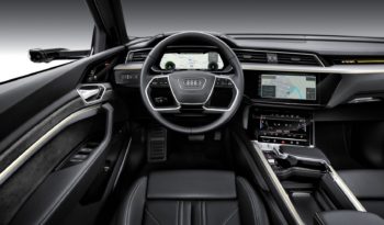 Audi e-tron lleno
