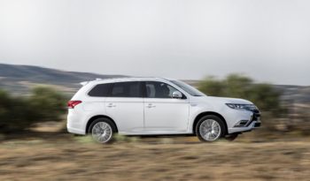 Mitsubishi Outlander PHEV lleno