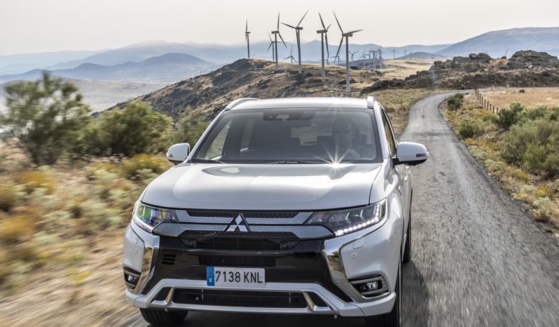 Mitsubishi Outlander PHEV lleno