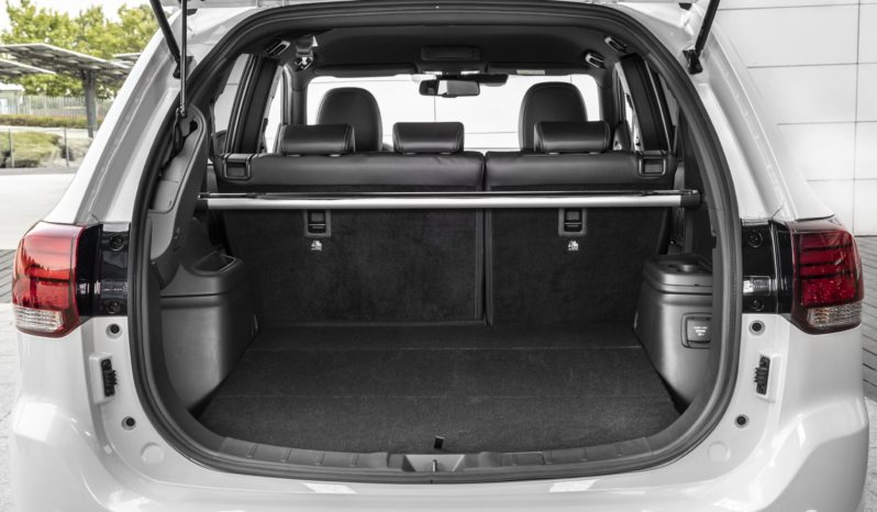 Mitsubishi Outlander PHEV lleno