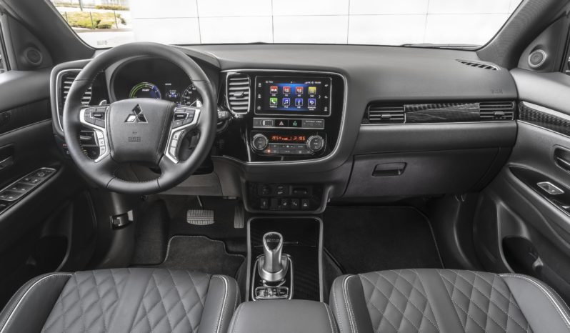 Mitsubishi Outlander PHEV lleno