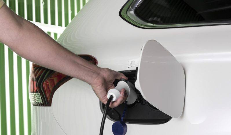 Mitsubishi Outlander PHEV lleno