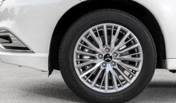 Mitsubishi Outlander PHEV lleno