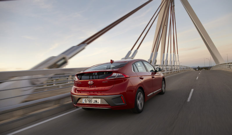 Hyundai Ioniq eléctrico lleno