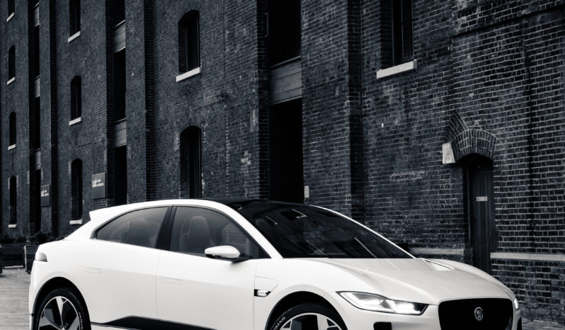 Jaguar i-Pace lleno