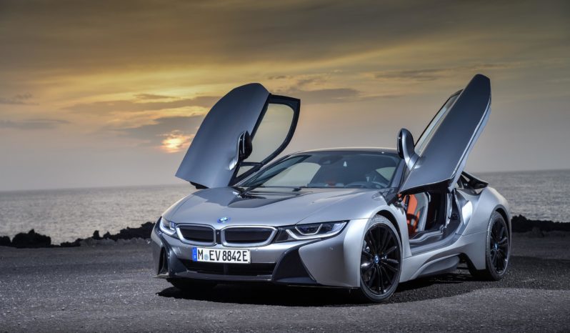 BMW i8 lleno