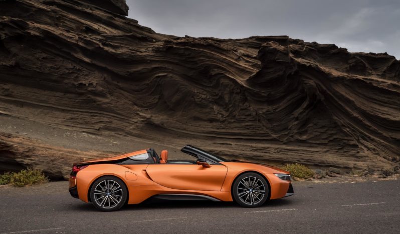 BMW i8 lleno