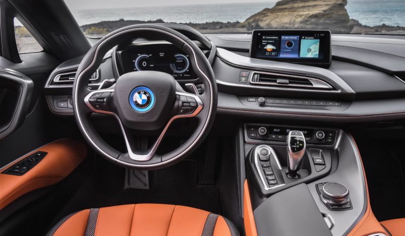 BMW i8 lleno