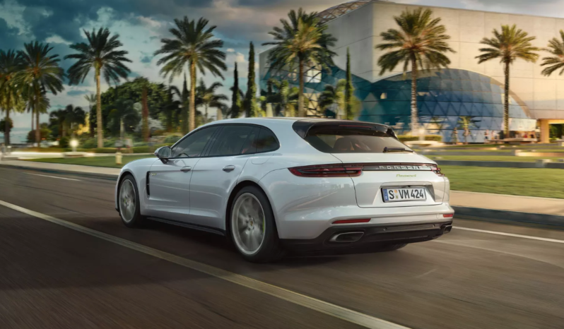 Porsche Panamera 4 E-Hybrid lleno