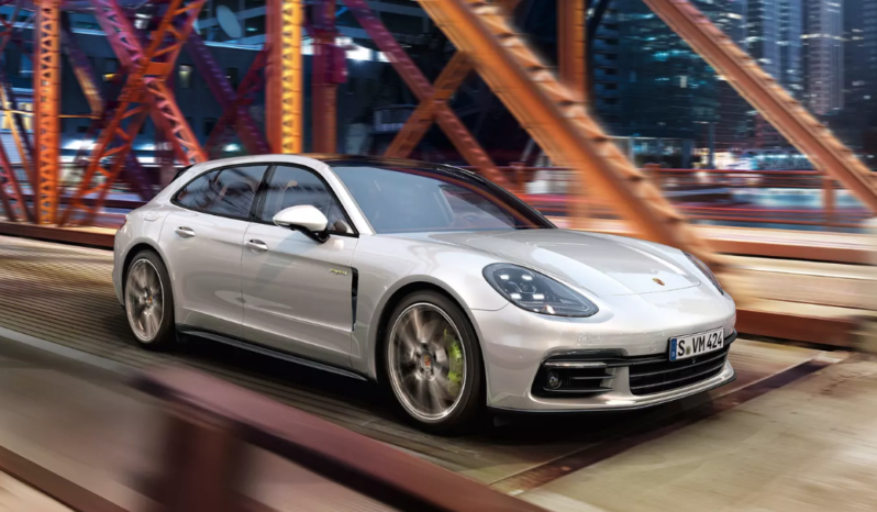 Porsche Panamera 4 E-Hybrid lleno
