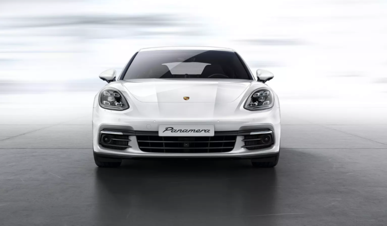 Porsche Panamera 4 E-Hybrid lleno