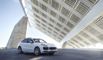 Porsche Cayenne E-Hybrid lleno