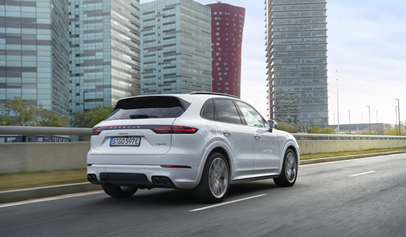 Porsche Cayenne E-Hybrid lleno