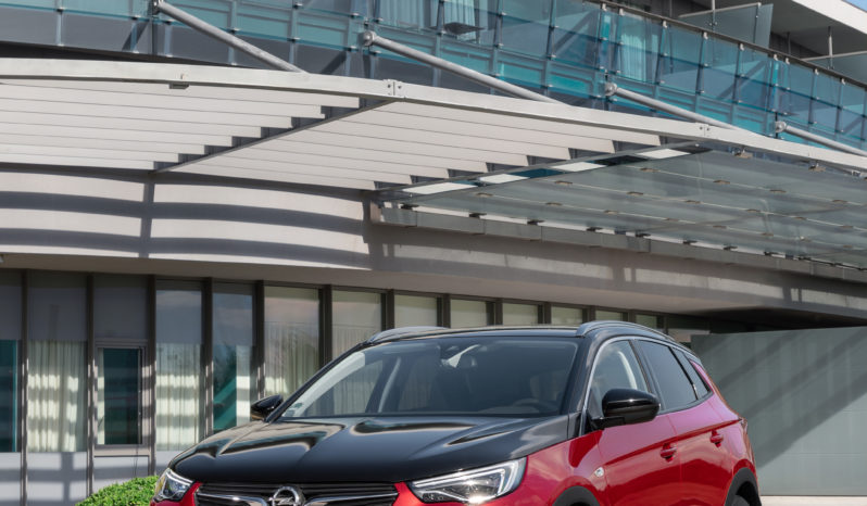Opel Granland X PHEV lleno