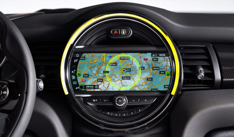 Mini Cooper SE lleno