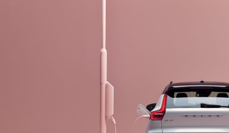 Volvo XC40 Recharge eléctrico lleno