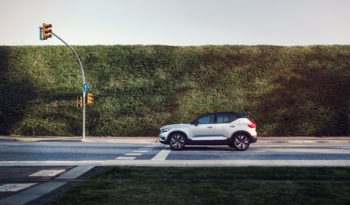 Volvo XC40 Recharge eléctrico lleno