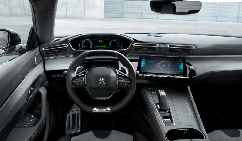 Peugeot 3008 Hybrid4 plug-in (solo hasta final de año) lleno