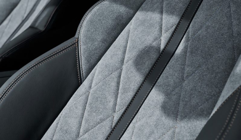 Peugeot 3008 Hybrid4 plug-in (solo hasta final de año) lleno