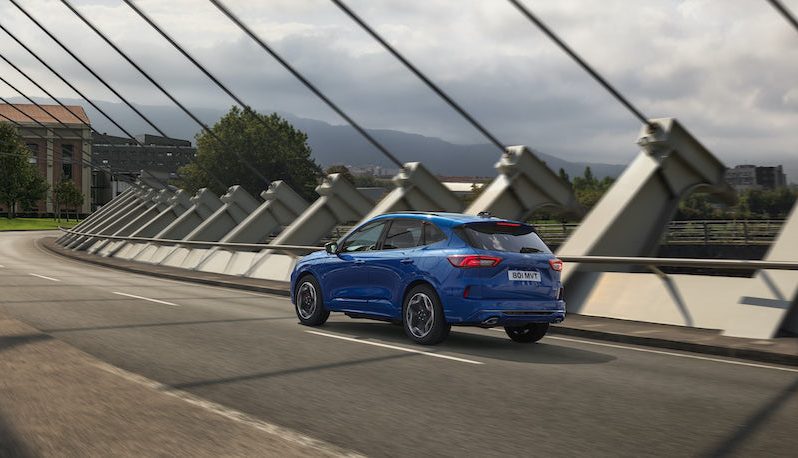 Ford Kuga PHEV 2024 lleno