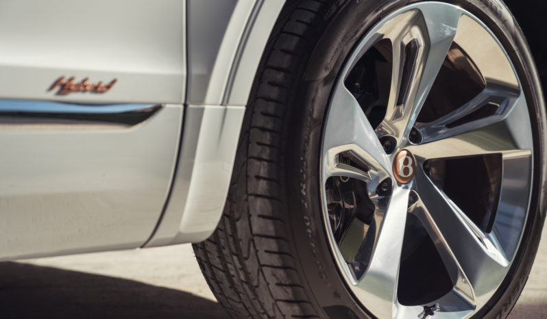 Bentley Bentayga híbrido lleno