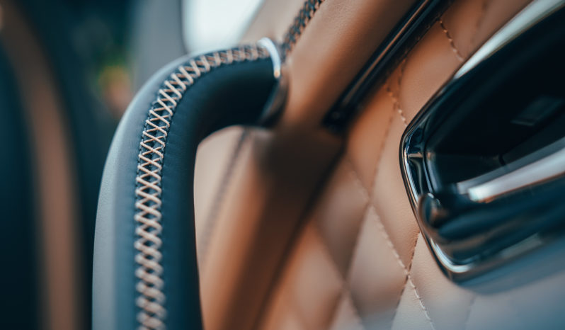 Bentley Bentayga híbrido lleno