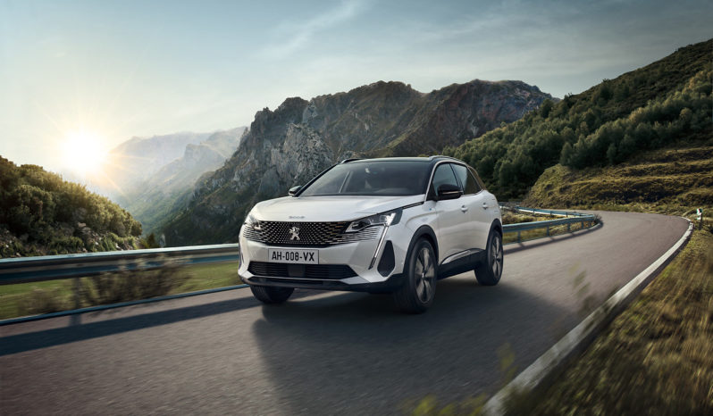 Peugeot 3008 Hybrid4 2020 lleno