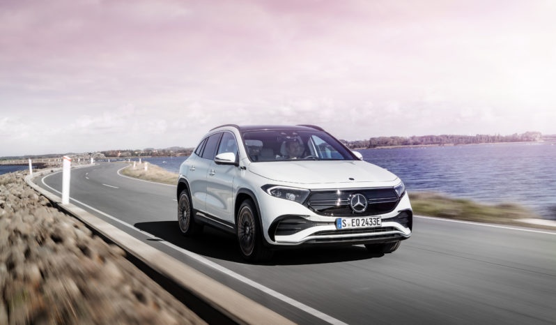 Mercedes EQA lleno