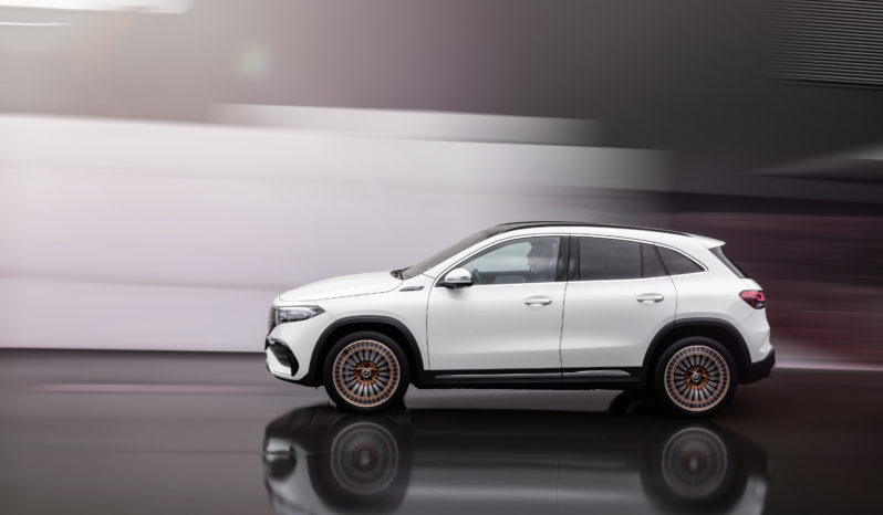 Mercedes EQA lleno