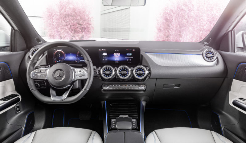 Mercedes EQA lleno