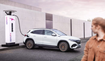 Mercedes EQA lleno
