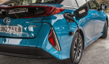 Toyota Prius Plug-in lleno