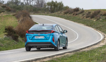 Toyota Prius Plug-in lleno