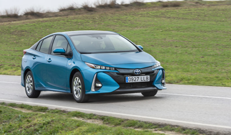 Toyota Prius Plug-in lleno