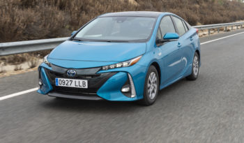 Toyota Prius Plug-in lleno