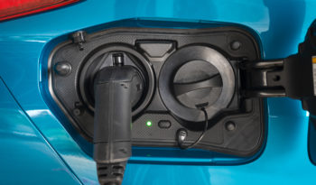 Toyota Prius Plug-in lleno