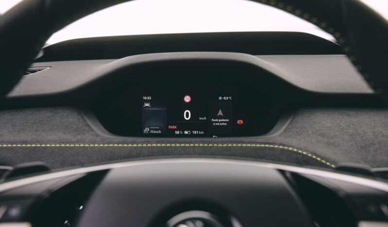 Skoda Enyaq 2024 lleno