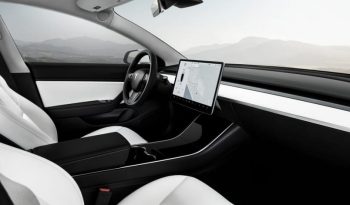 Tesla Model 3 lleno