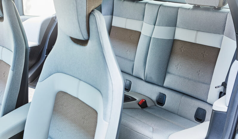BMW i3 lleno