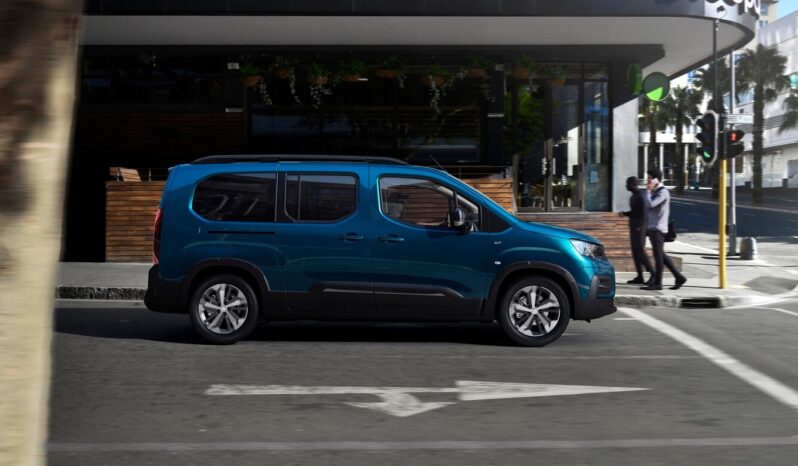 Peugeot e-Rifter lleno