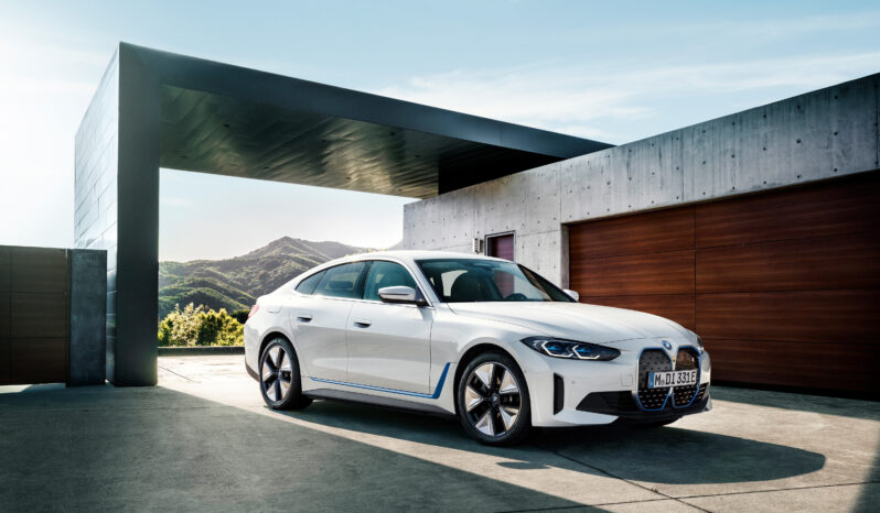 BMW i4 lleno