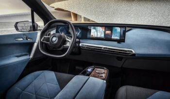 BMW iX lleno
