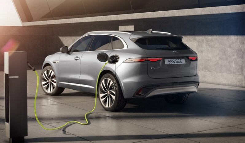 Jaguar F-Pace híbrido enchufable lleno