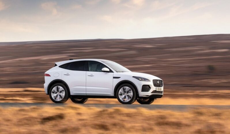 Jaguar E-Pace híbrido enchufable lleno