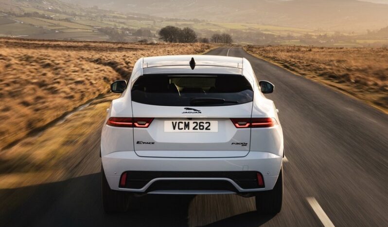 Jaguar E-Pace híbrido enchufable lleno