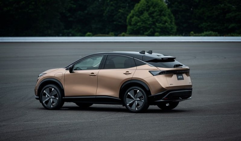 Nissan Ariya lleno